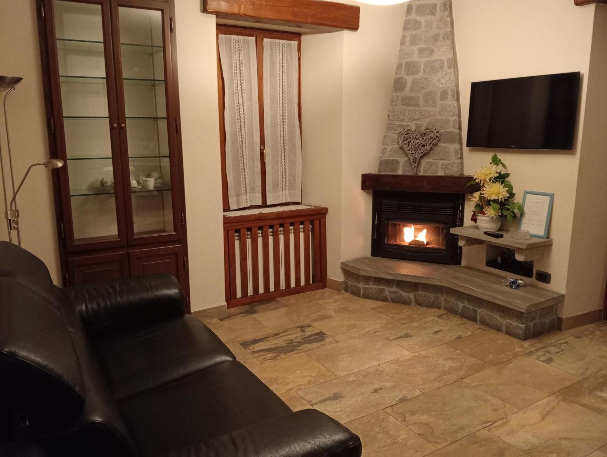 Apartamento Mansarda Monte Bianco La Salle Exterior foto